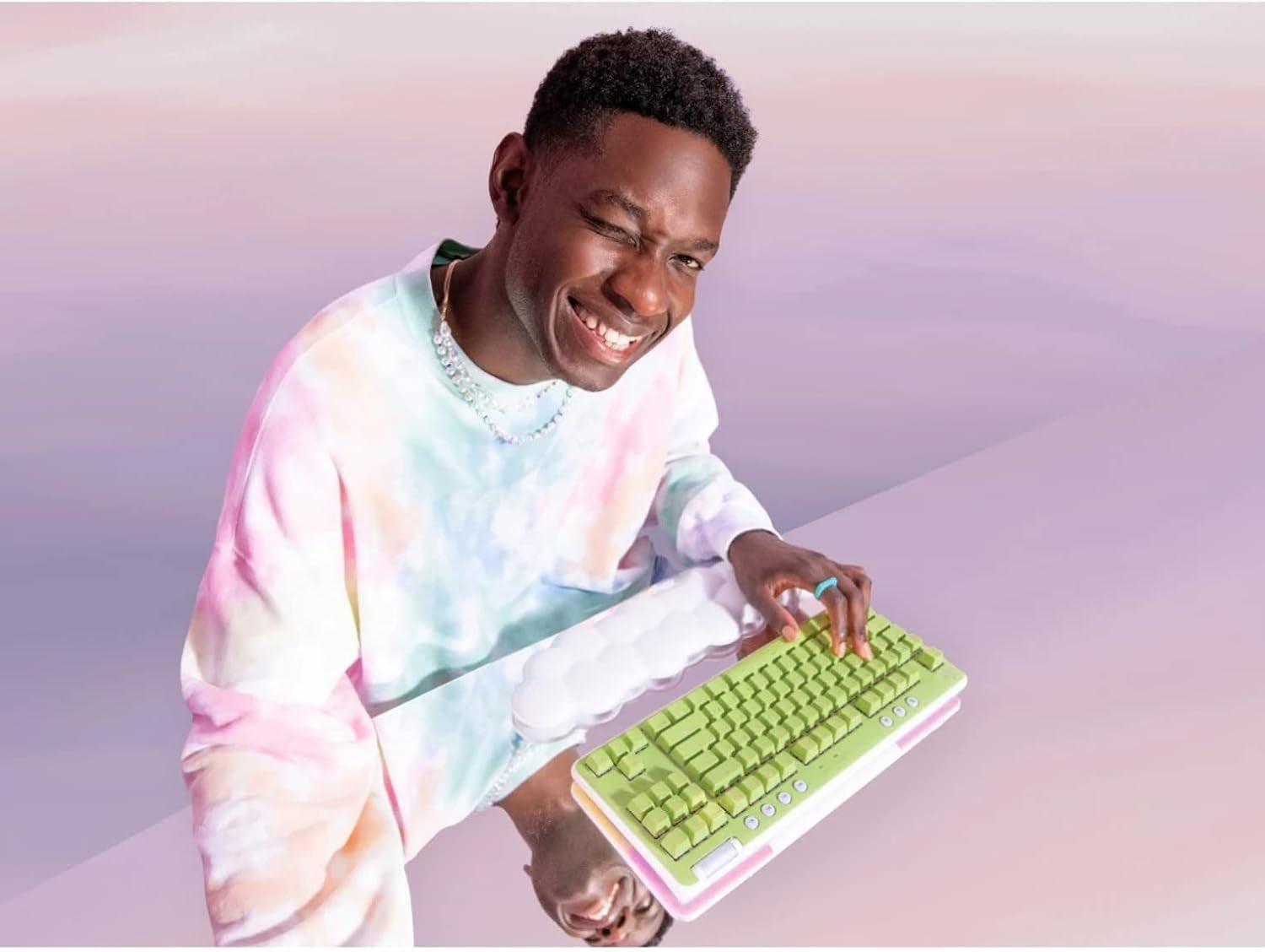 715 Wireless Mechanical Gaming Keyboard with LIGHTSYNC RGB, LIGHTSPEED, Tactile Switches (GX Brown), and Keyboard Palm Rest, Pc/Mac Compatible - White Mist
